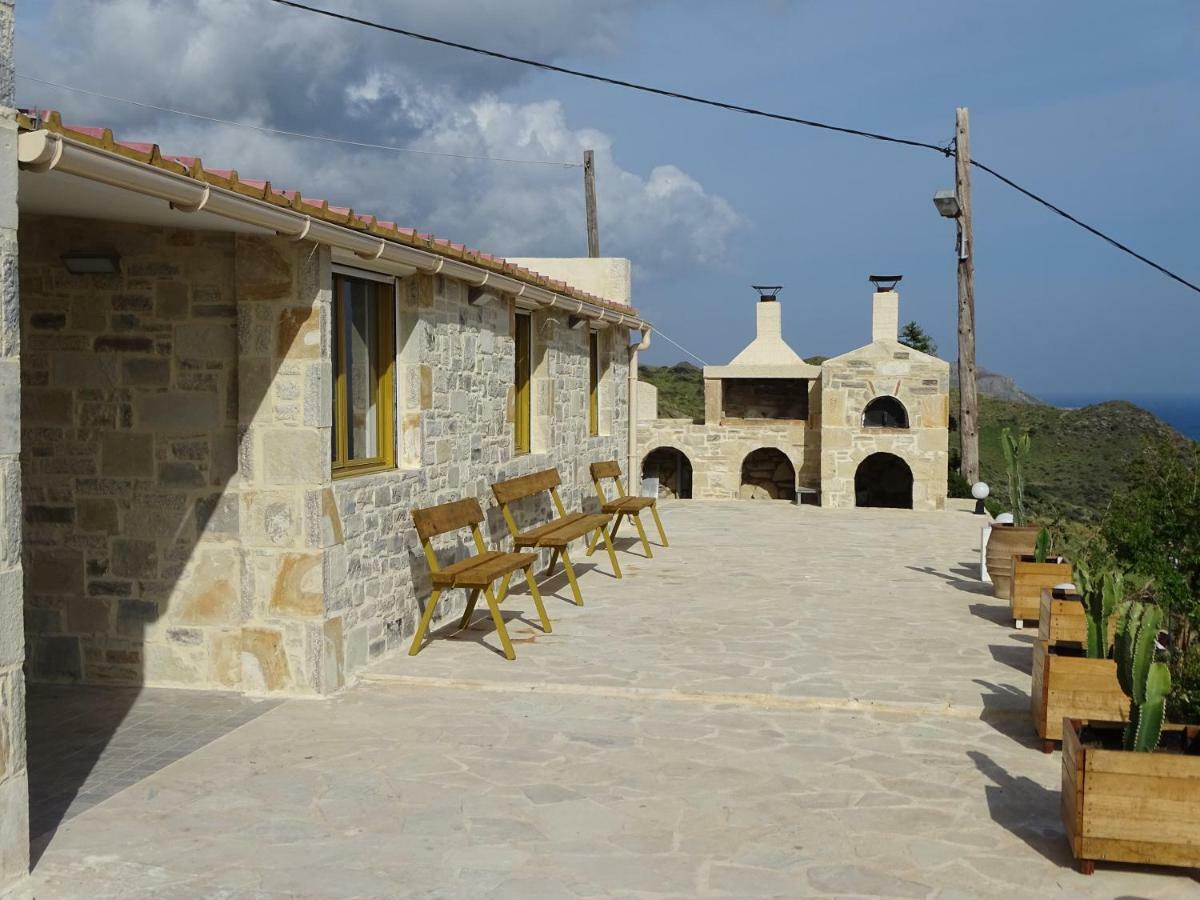 Gaitani Village Lentas Luaran gambar